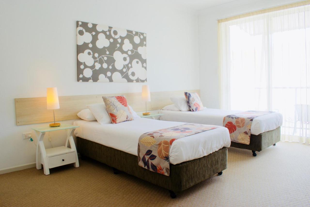 The Coast Motel Yeppoon Buitenkant foto
