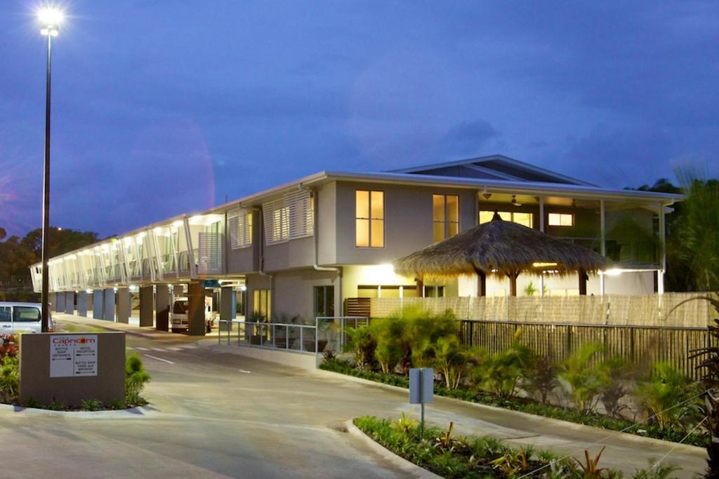 The Coast Motel Yeppoon Buitenkant foto